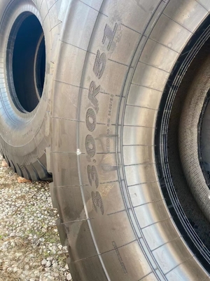 Kat Derecesi 32pr 40pr 58pr Yol Dışı Lastikler 3300R51 E4 Modeli